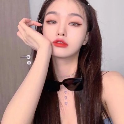 芙蓉映照千秋岁